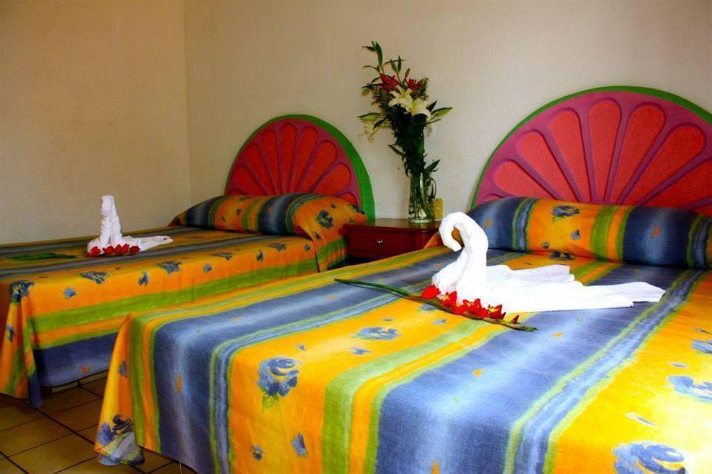Am Amakal Hotel & Park Санта-Крус-Хуатулко Экстерьер фото